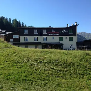 Petit Mont Blanc Lodge